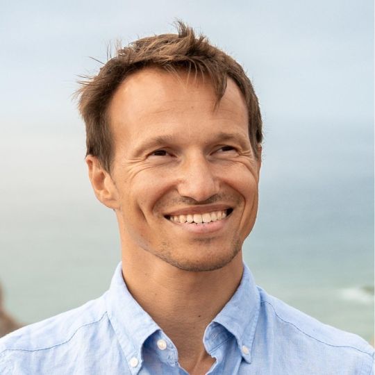 Dr Oleg Demidov
